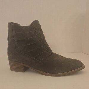 VOLATILE Olive Suede Leather Booties